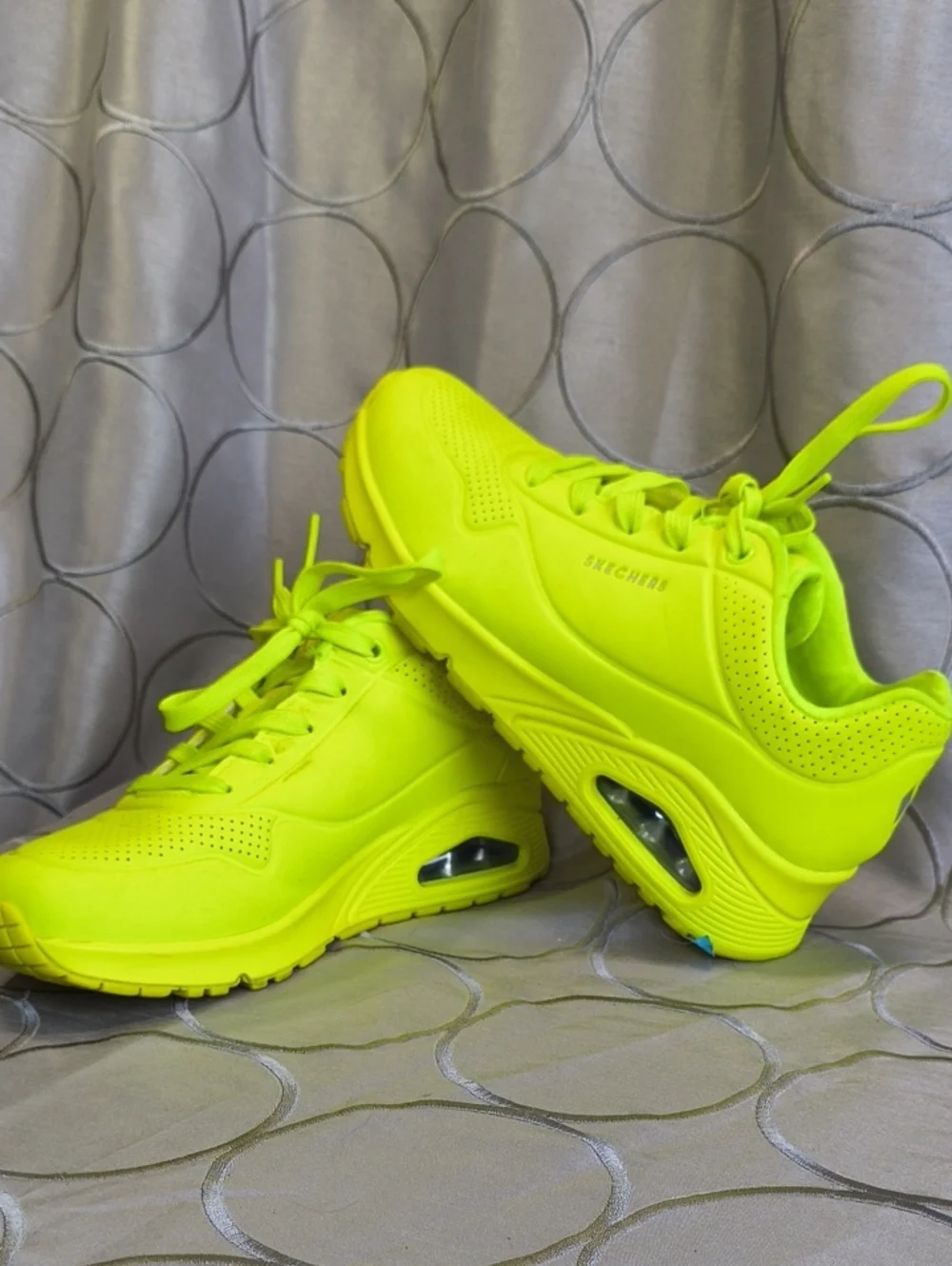 Skechers Uno Night Shade Neon Yellow Athletic Sneaker Air Cooled AB